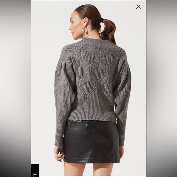 ASTR The Label Dolman Sleeve Sweater - Picture 4 of 16